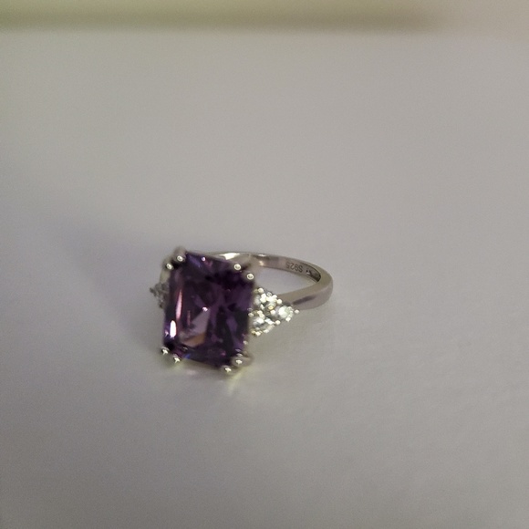 Gorgeous Sterling silver Amethyst ring NIB - Picture 7 of 9